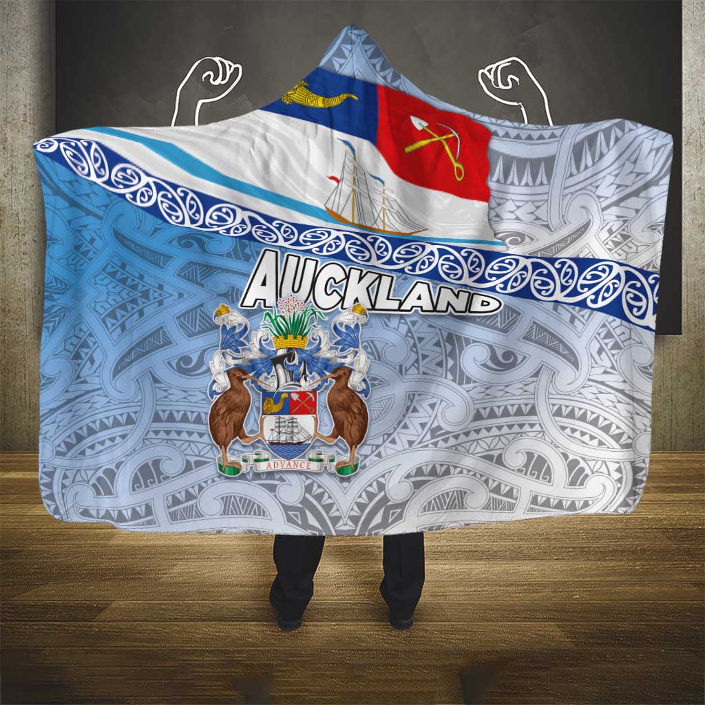 New Zealand Auckland Hooded Blanket Auckland's Flag and Coat of Arms - Koru Art Maori Pattern LT03 - Polynesian Pride