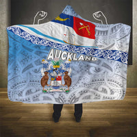 New Zealand Auckland Hooded Blanket Auckland's Flag and Coat of Arms - Koru Art Maori Pattern LT03 - Polynesian Pride