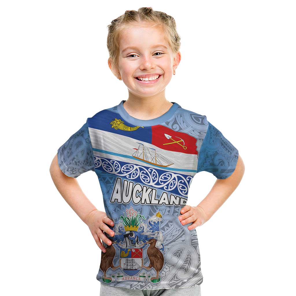 New Zealand Auckland Kid T Shirt Auckland's Flag and Coat of Arms - Koru Art Maori Pattern LT03 Light Blue - Polynesian Pride
