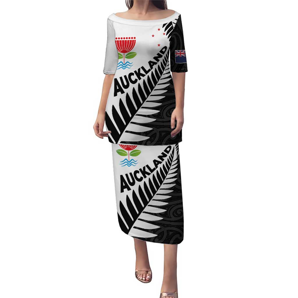 New Zealand Auckland Puletasi Auckland's Emblem and Silver Ferns - Maori Art Tattoo LT03 Long Dress Light Blue - Polynesian Pride