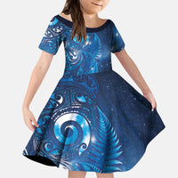 Aotearoa New Zealand New Year Kid Short Sleeve Dress Tribal Koru Tattoo Blue Galaxy Maori Silver Fern LT03 KID Blue - Polynesian Pride