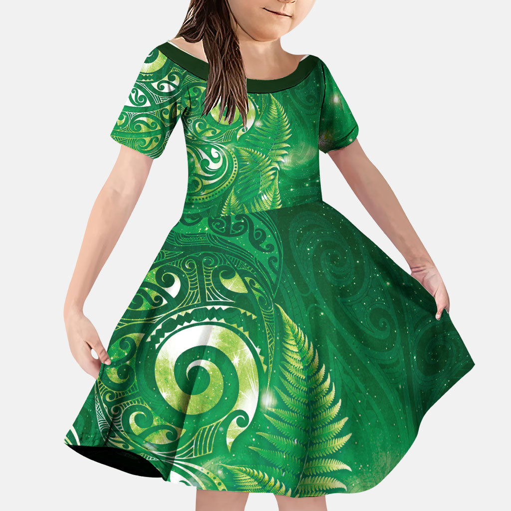 Aotearoa New Zealand New Year Family Matching Tank Maxi Dress and Hawaiian Shirt Tribal Koru Tattoo Green Galaxy Maori Silver Fern LT03 Daughter's Dress Green - Polynesian Pride