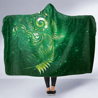 Aotearoa New Zealand New Year Hooded Blanket Tribal Koru Tattoo Green Galaxy Maori Silver Fern LT03 One Size Green - Polynesian Pride