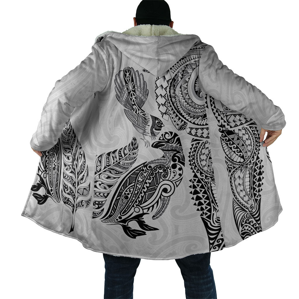 Aotearoa Moko Tribal Tattoo Cloak New Zealand Maori Penguin and Fantail White Color LT03 - Polynesian Pride