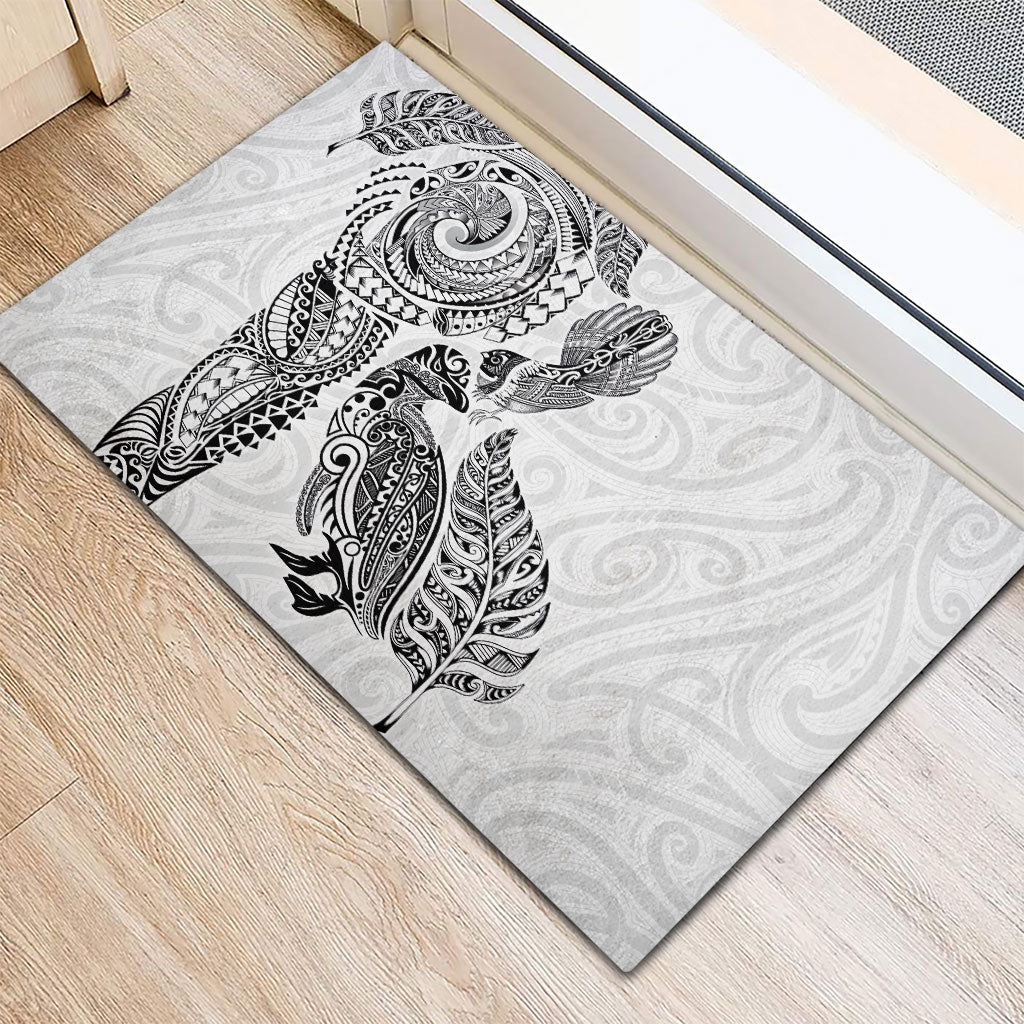 Aotearoa Moko Tribal Tattoo Rubber Doormat New Zealand Maori Penguin and Fantail White Color LT03 - Polynesian Pride