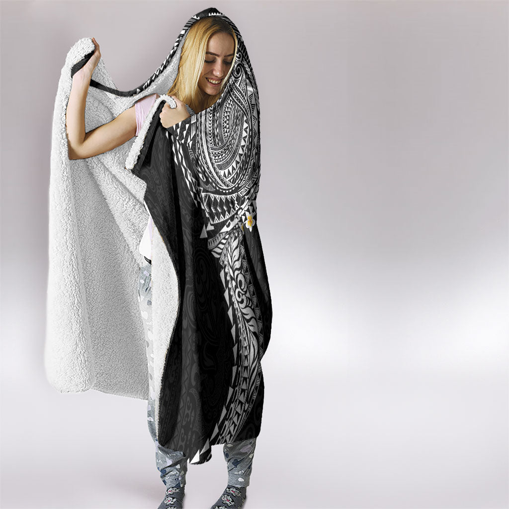 Hawaiian Tribal Tattoo and Plumeria Hooded Blanket Polynesian Pattern Black Color LT03 - Polynesian Pride
