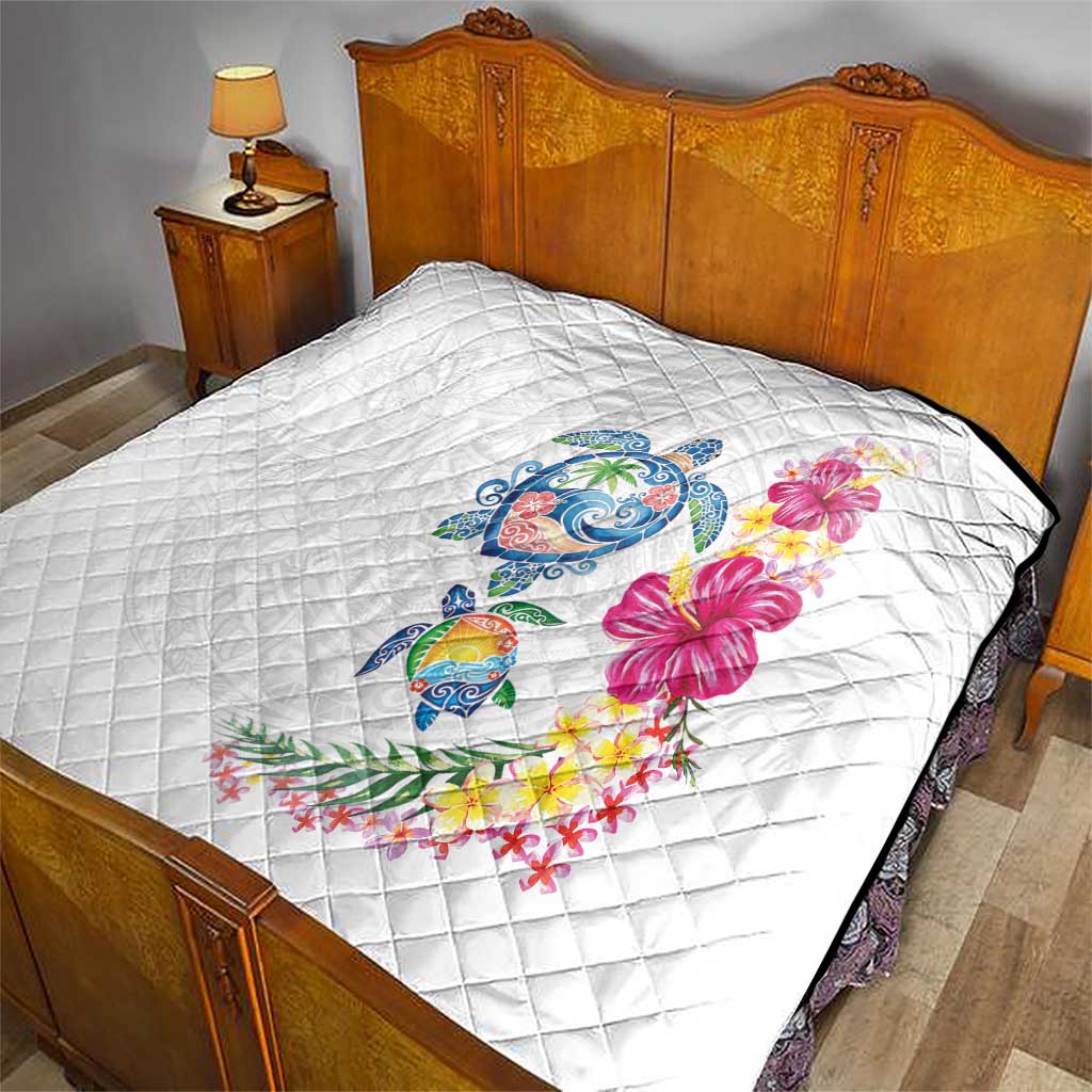 Hawaiian Abstract Art Turtles Quilt with Plumeria and Hibiscus - Polynesian Pride