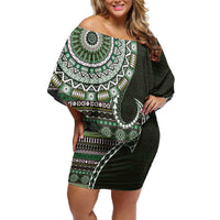 Fijian Masi Tribal Tattoos Art Pattern Family Matching Off Shoulder Short Dress and Hawaiian Shirt Green Color Half Style LT03 Mom's Dress Green - Polynesian Pride