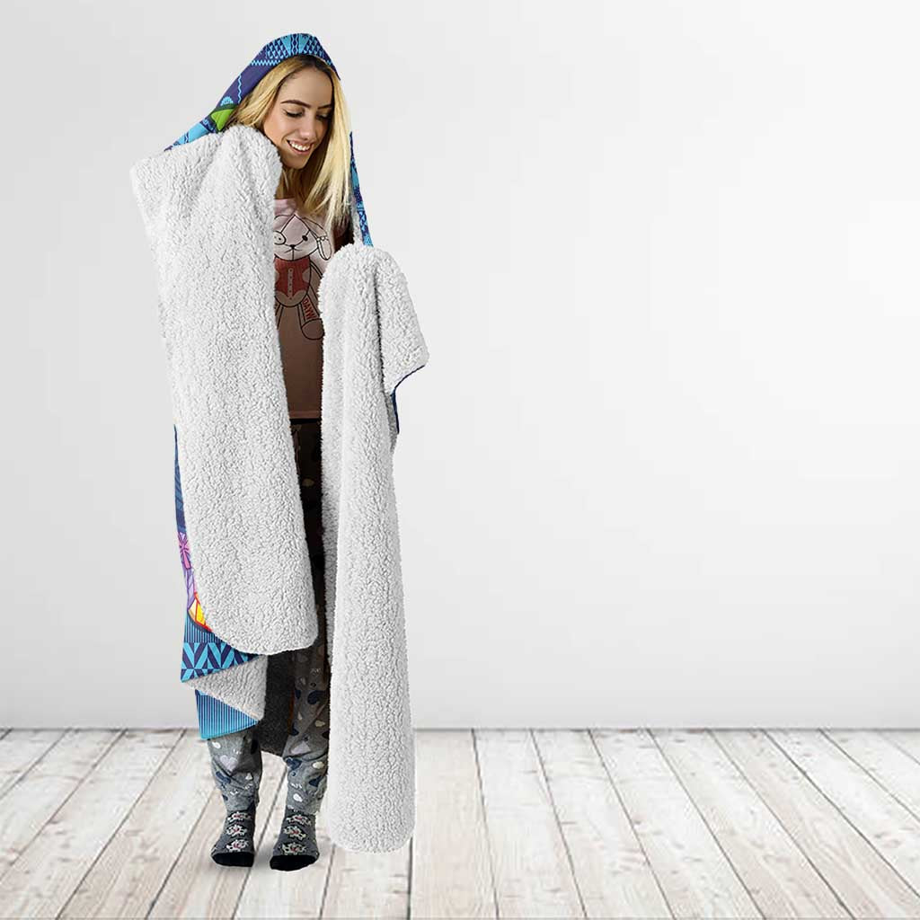 The Funny Santa Wears Sulu Christmas Hooded Blanket Fijian Christmas Palm Tree With Masi Art Tattoo LT03 - Polynesian Pride