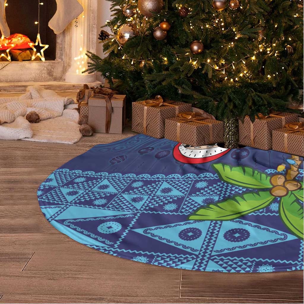 The Funny Santa Wears Sulu Christmas Tree Skirt Fijian Christmas Palm Tree With Masi Art Tattoo LT03 - Polynesian Pride