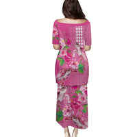 Hawaii Aloha Turtle Hibiscus and Leaves Puletasi with Polynesian and Kakau Tattoos Rose Color - Polynesian Pride