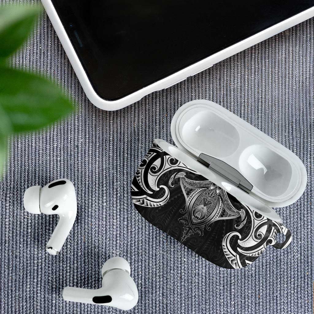 New Zealand Aotearoa AirPods Case Maori Manta Ray Moko Black - Polynesian Pride