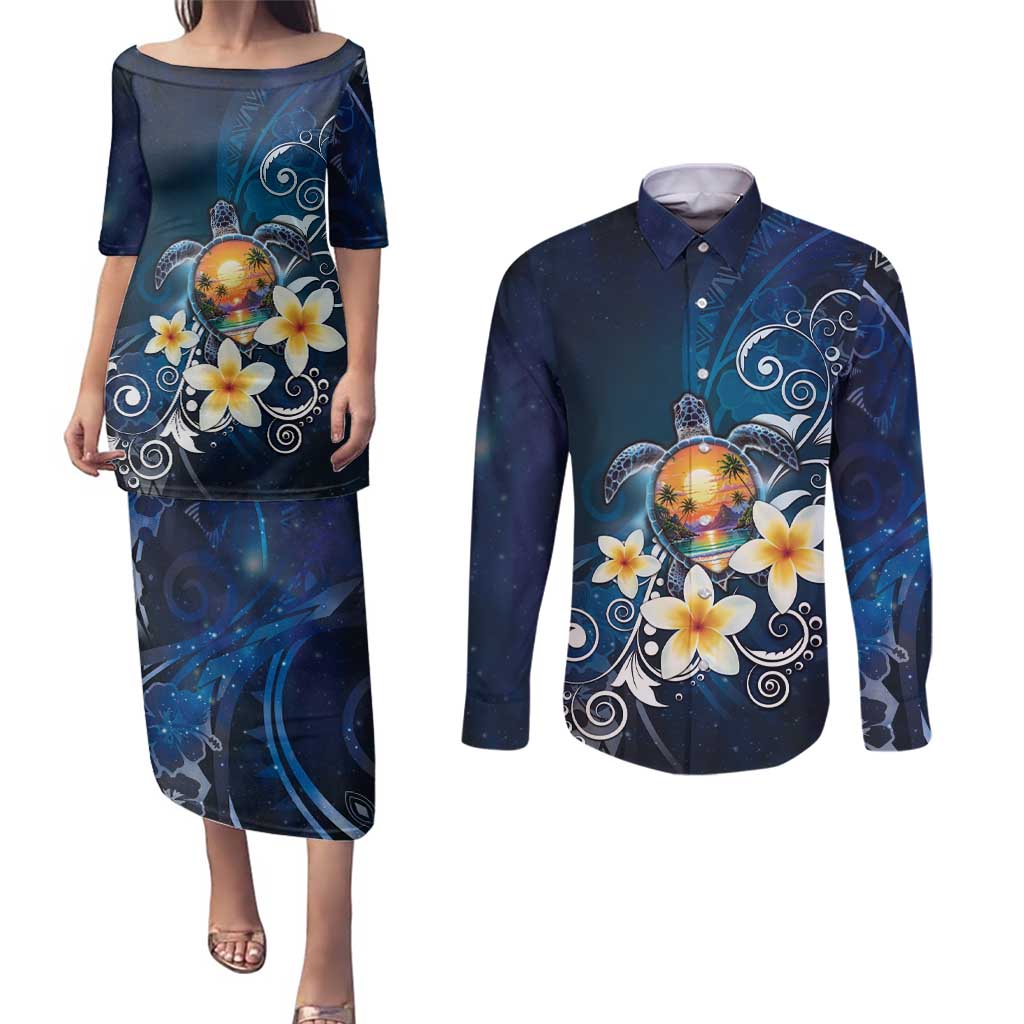 Hawaii Honu Couples Matching Puletasi and Long Sleeve Button Shirt Polynesian Curves Plumeria - Polynesian Pride
