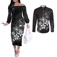 Hawaii Honu Couples Matching Off The Shoulder Long Sleeve Dress and Long Sleeve Button Shirt Polynesian Curves Plumeria Grayscale - Polynesian Pride