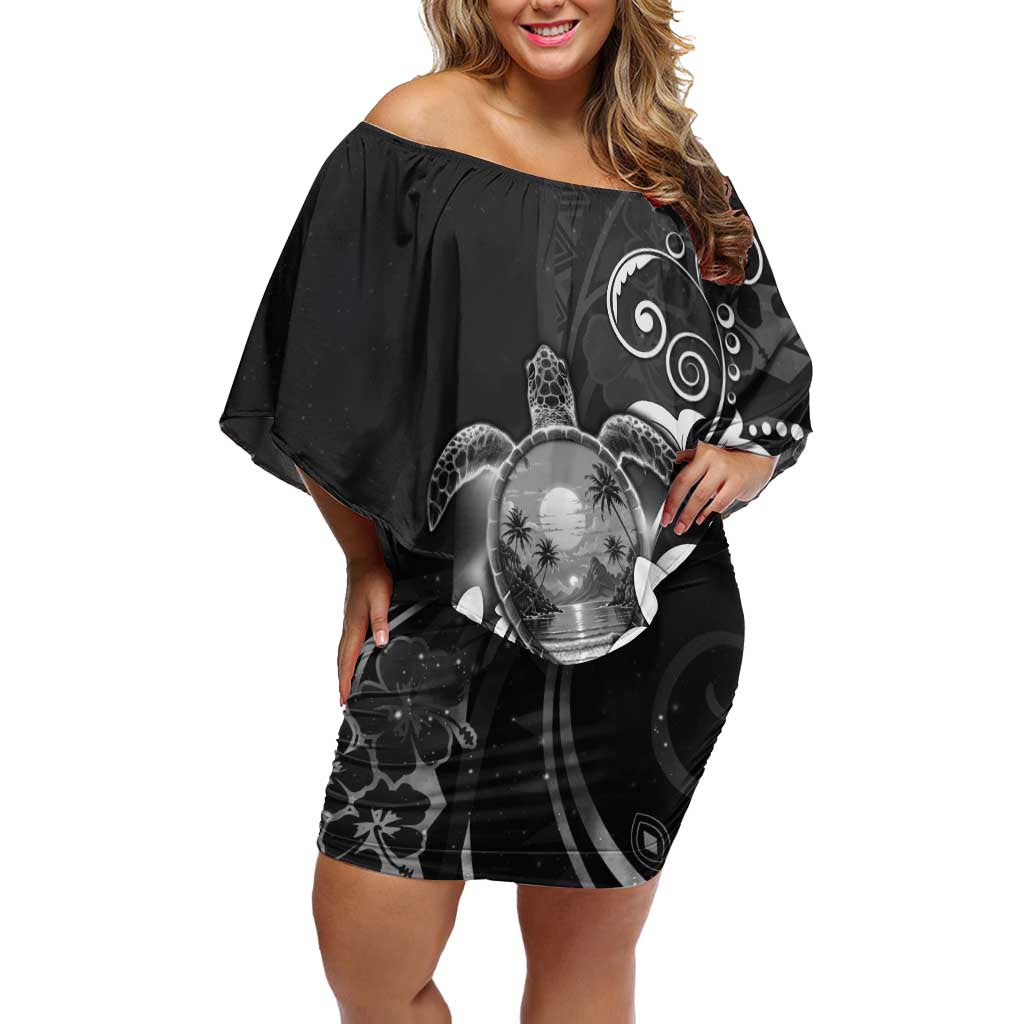 Hawaii Honu Family Matching Off Shoulder Short Dress and Hawaiian Shirt Polynesian Curves Plumeria Grayscale LT05 Mom's Dress Black - Polynesian Pride