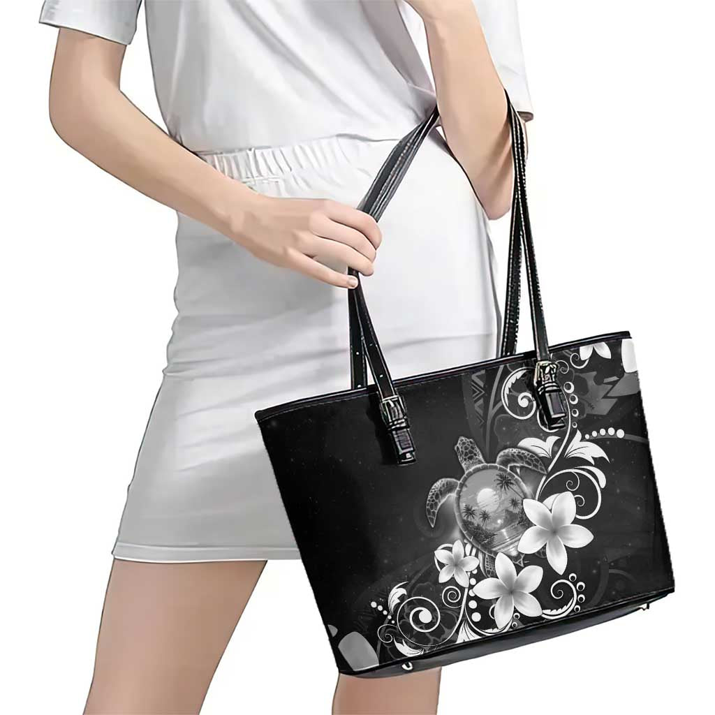 Hawaii Honu Leather Tote Bag Polynesian Curves Plumeria Grayscale - Polynesian Pride