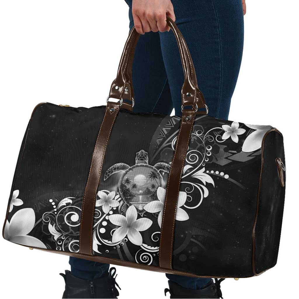 Hawaii Honu Travel Bag Polynesian Curves Plumeria Grayscale - Polynesian Pride