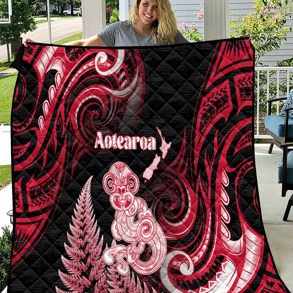 New Zealand Maori Taniwha Quilt Silver Fern Red Version LT05 Red - Polynesian Pride