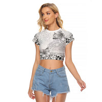 Hawaii Hibiscus With White Polynesian Pattern Raglan Cropped T Shirt