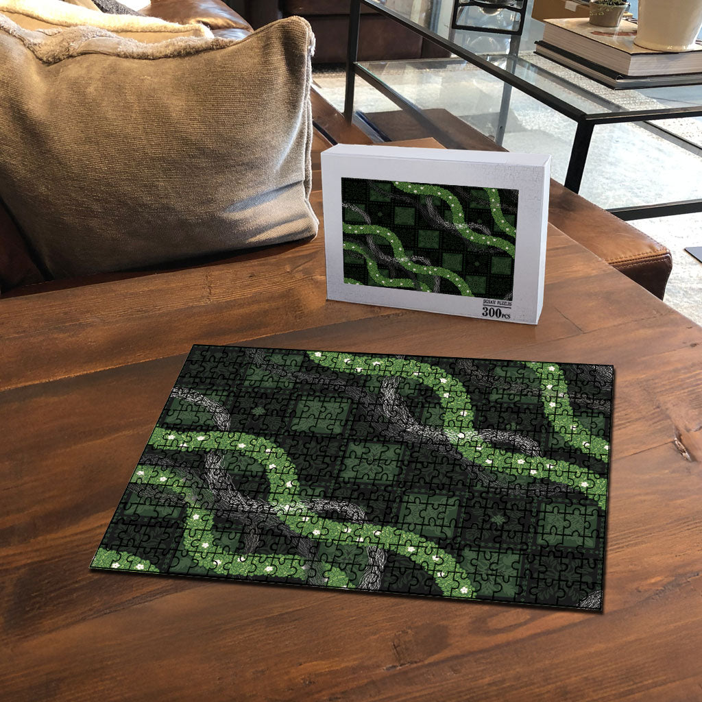 Hawaiian Quilt Puzzle Pele Hair Hinahina Lei Black Version