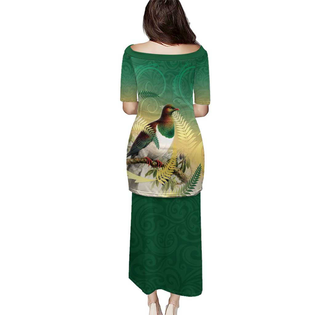 New Zealand Pigeon Kereru Family Matching Puletasi and Hawaiian Shirt Maori Fern Art Green Gradient LT05 - Polynesian Pride