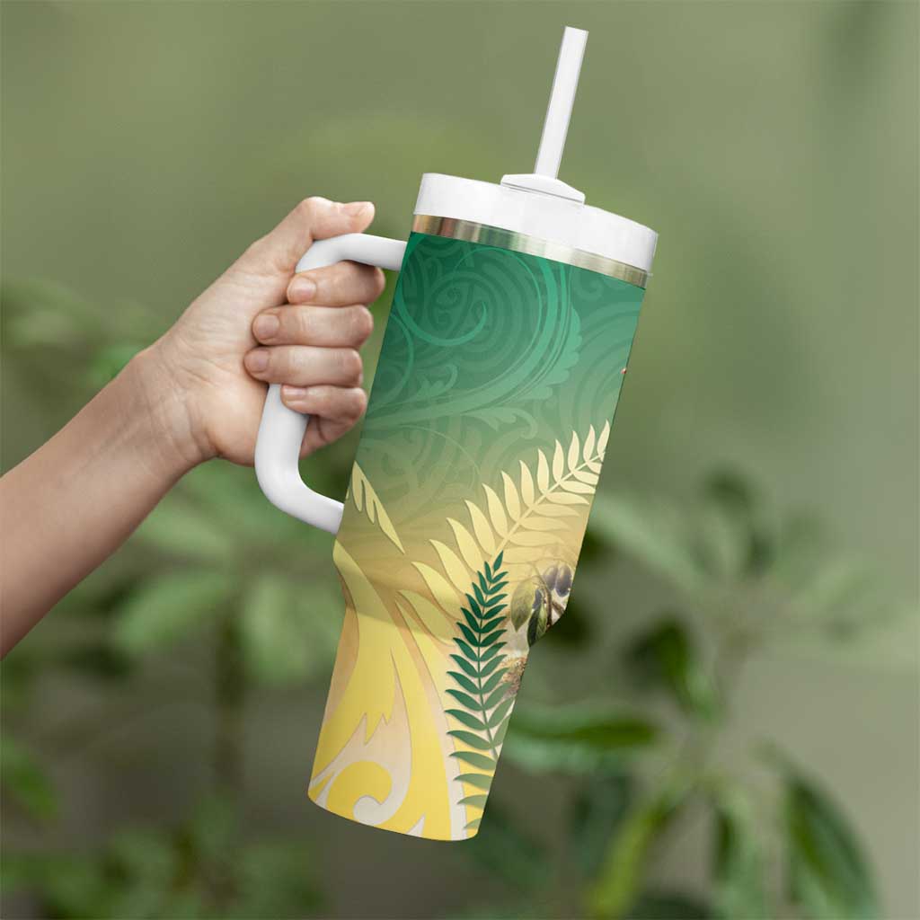 New Zealand Pigeon Kereru Tumbler With Handle Maori Fern Art Green Gradient - Polynesian Pride