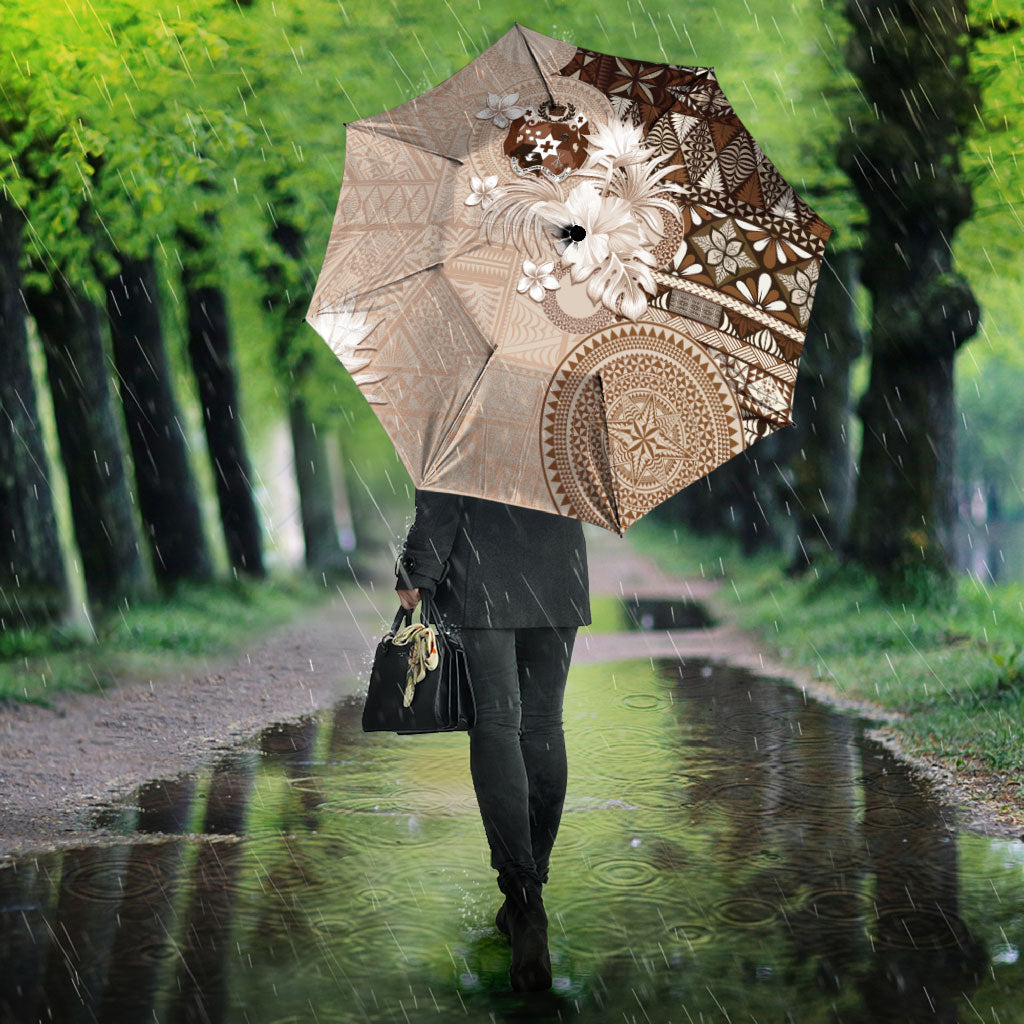 Tonga Ngatu Motifs Umbrella With Coat Of Arms Beige