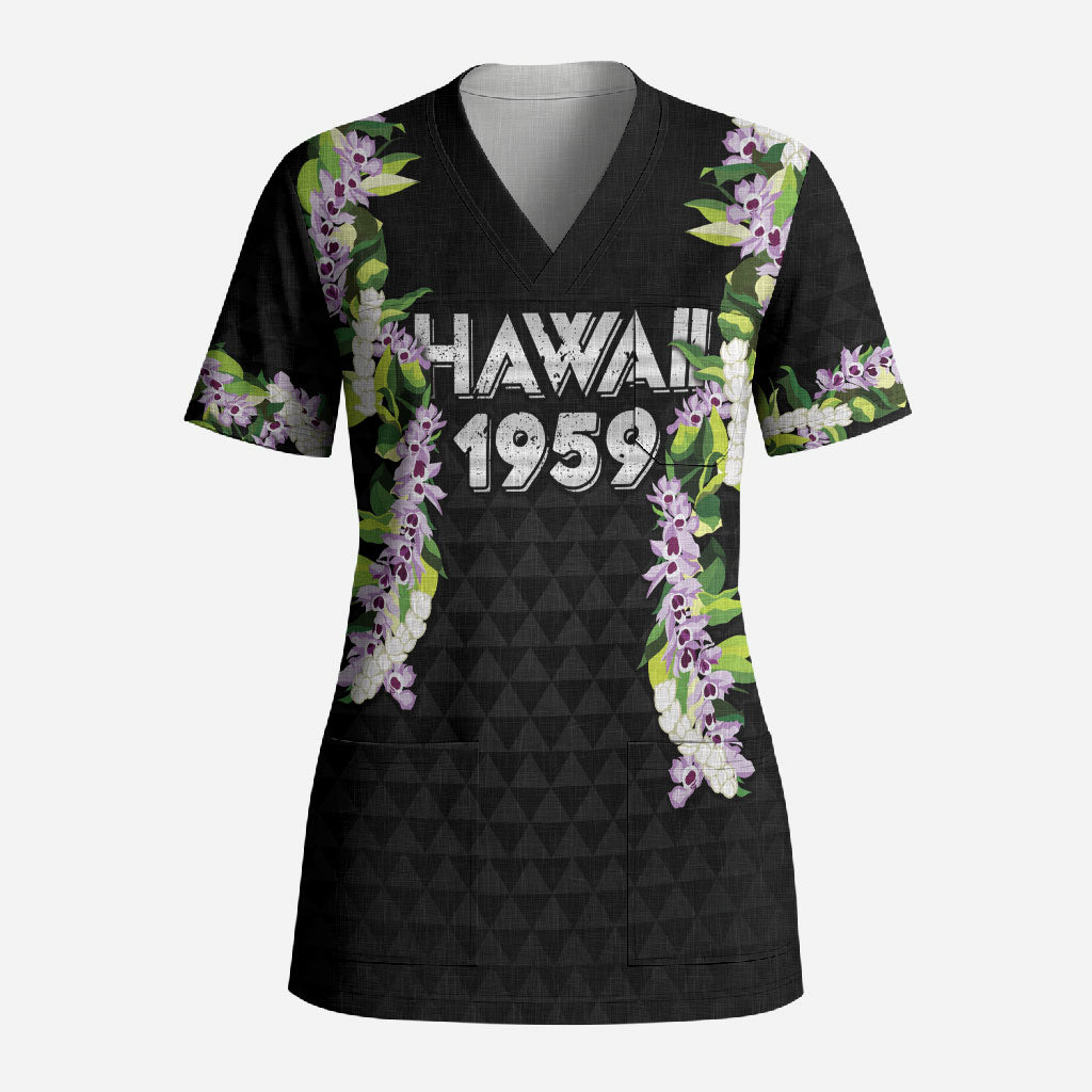 Hawaii Statehood Day Scrub Top Kakau Pattern With Maile Pikake Honohono Lei LT05 Adult Black - Polynesian Pride