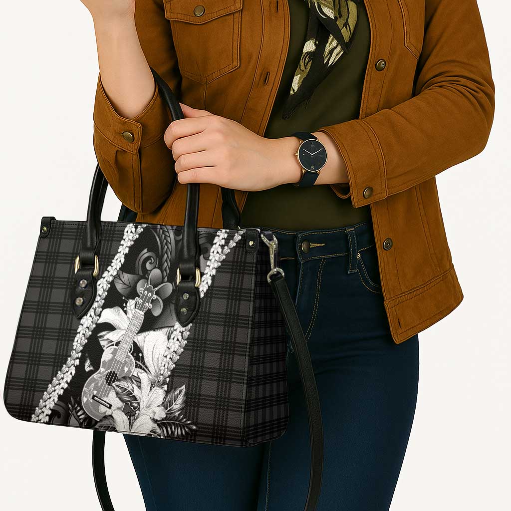 Hawaii Ukulele Leather Bag Tropical Flowers With Palaka Effect Black Version - Polynesian Pride