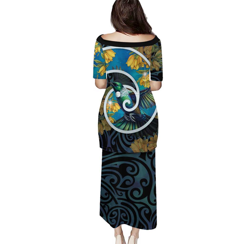 New Zealand Tui Bird Puletasi Maori Koru With Kowhai Flowers