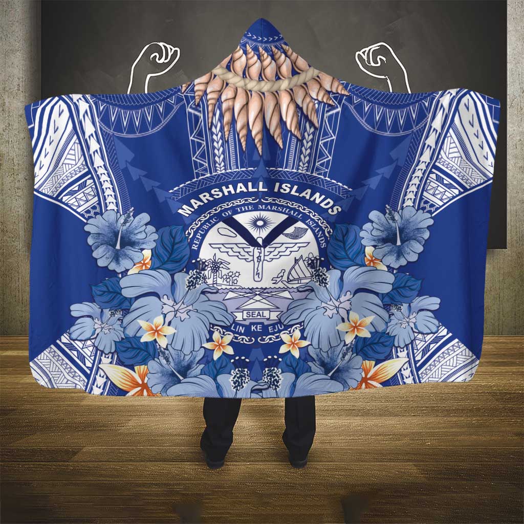 Marshall Islands Jemenei Day Hooded Blanket Polynesian Tribal Tattoo Seashell Necklace LT05 - Polynesian Pride