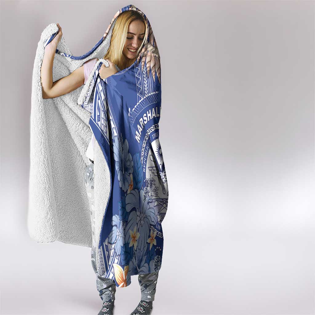 Marshall Islands Jemenei Day Hooded Blanket Polynesian Tribal Tattoo Seashell Necklace LT05 - Polynesian Pride