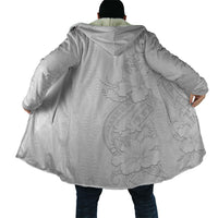 Tokelau White Sunday Cloak Elegant Hibiscus Polynesian Tribal Pattern