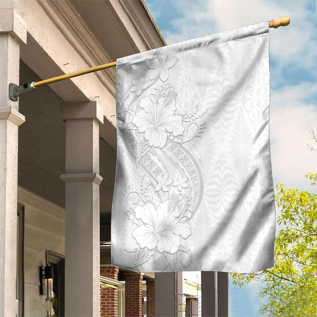 Tokelau White Sunday Garden Flag Elegant Hibiscus Polynesian Tribal Pattern