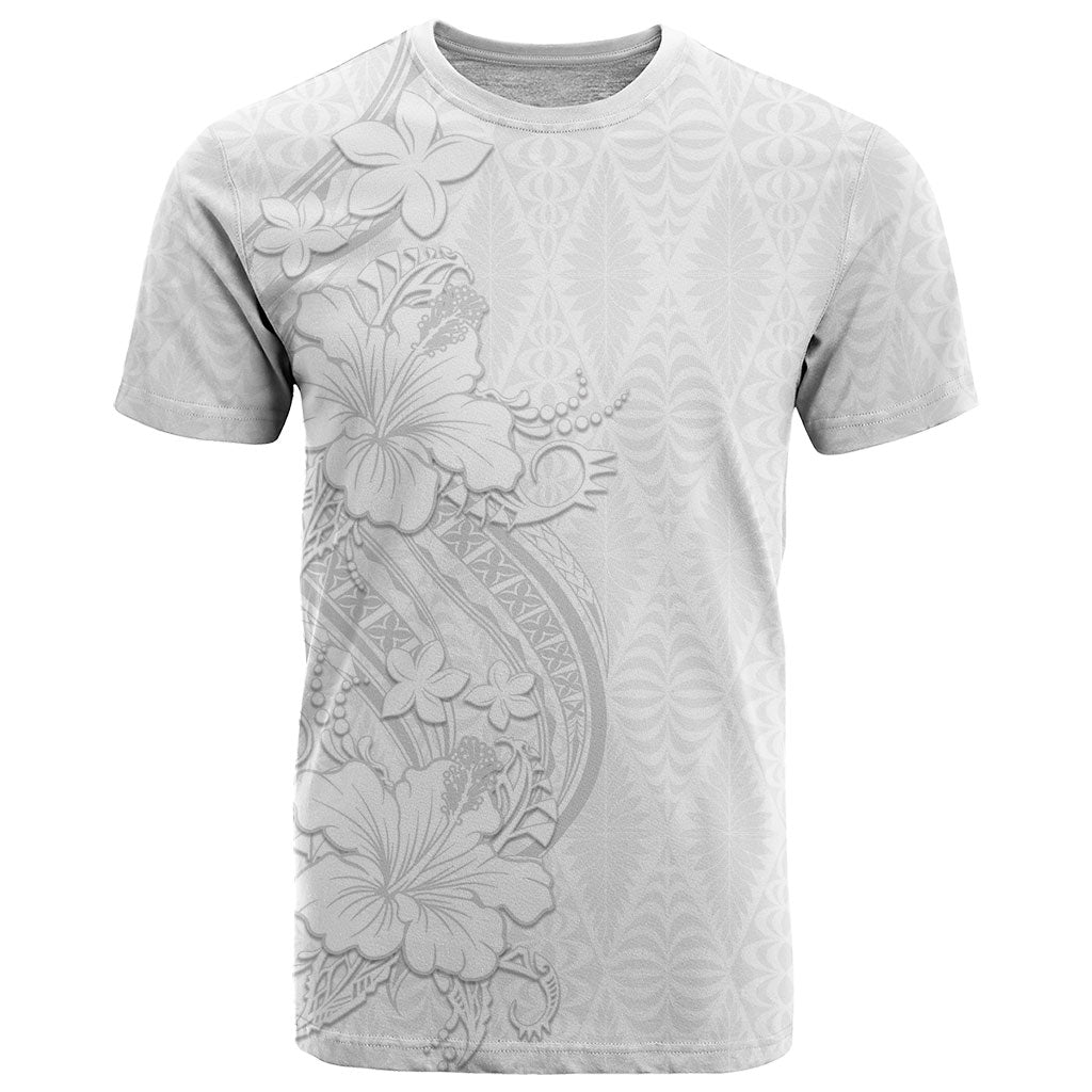 Tokelau White Sunday T Shirt Elegant Hibiscus Polynesian Tribal Pattern