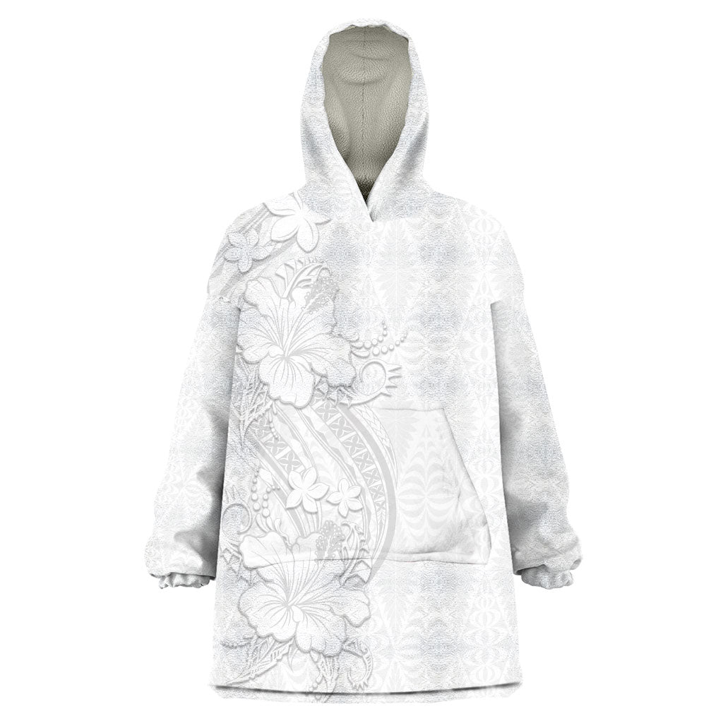 Tokelau White Sunday Wearable Blanket Hoodie Elegant Hibiscus Polynesian Tribal Pattern
