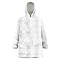 Tokelau White Sunday Wearable Blanket Hoodie Elegant Hibiscus Polynesian Tribal Pattern