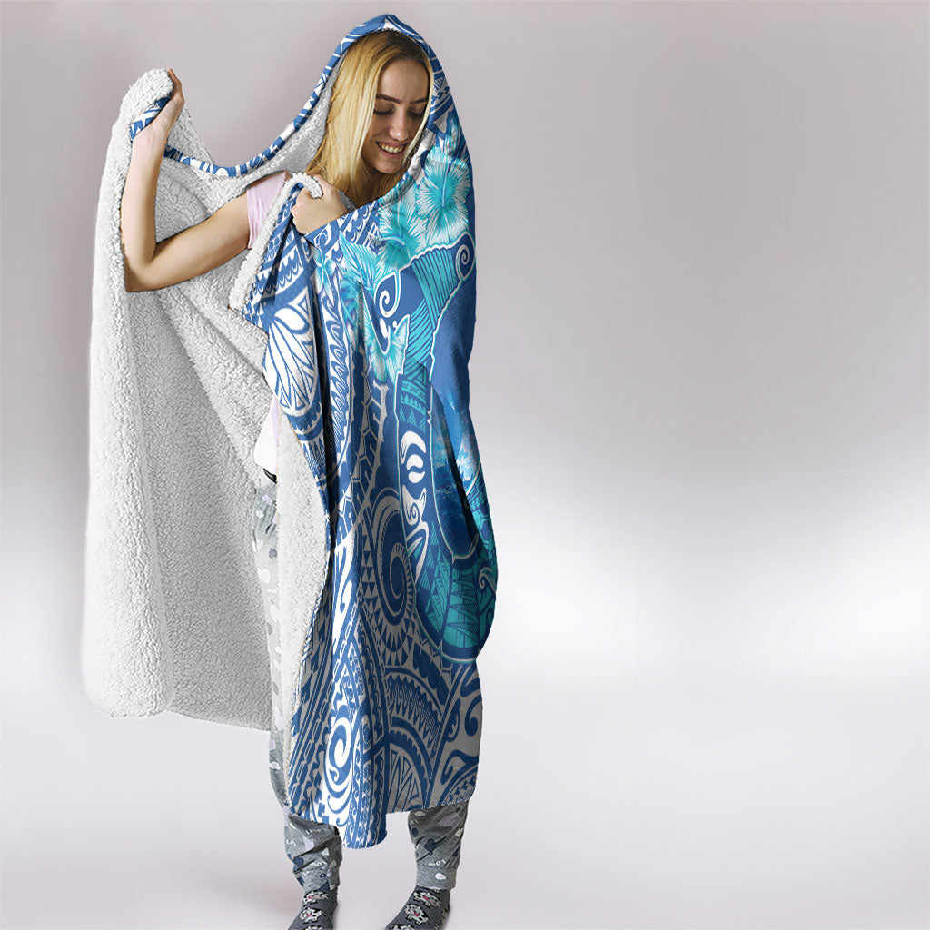 Hawaii Discoverers Day Hooded Blanket Polynesian Fish Hook With Hibiscus Blue LT05 - Polynesian Pride