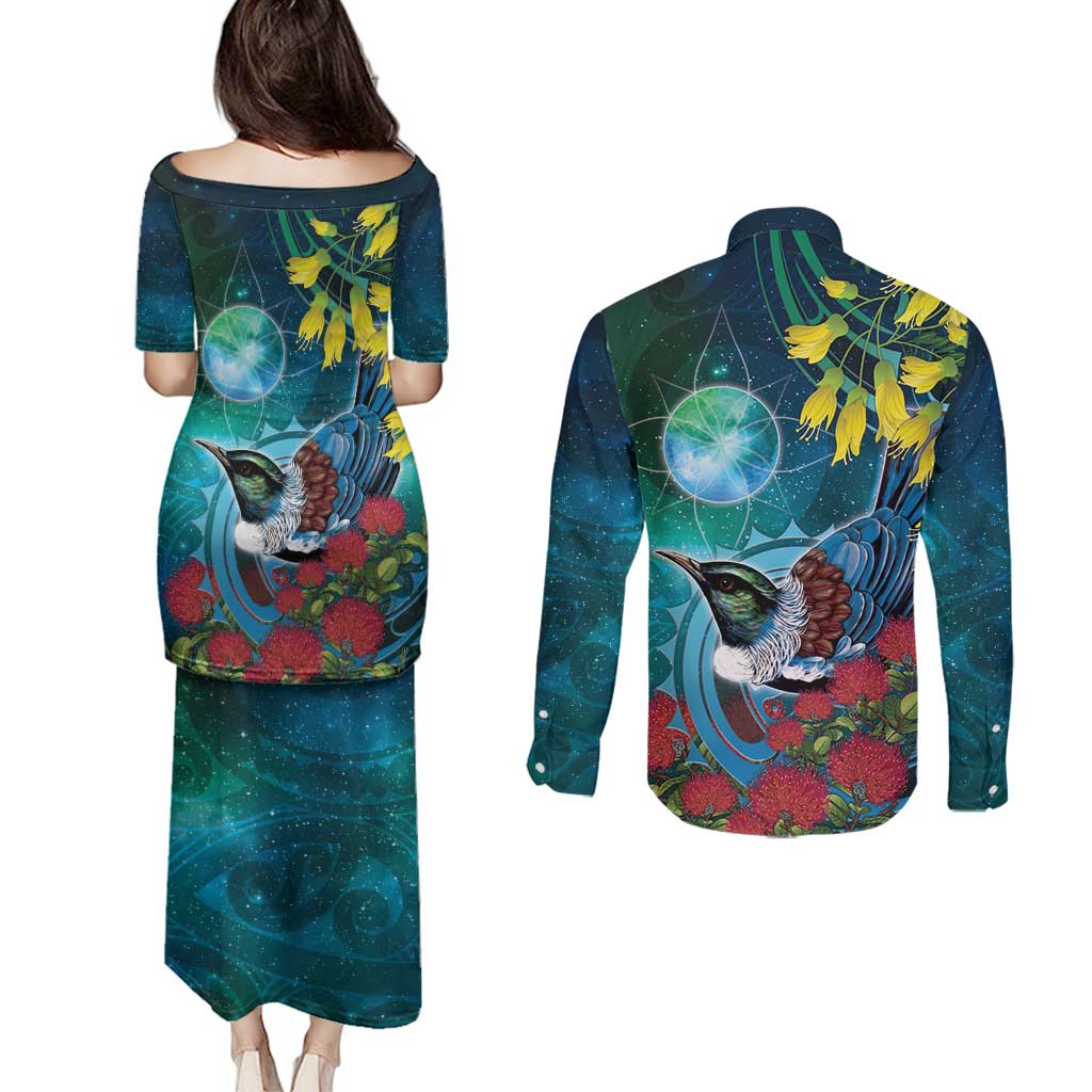 New Zealand Tui Bird Couples Matching Puletasi and Long Sleeve Button Shirt Maori Koru With Pohutukawa Galaxy Style - Polynesian Pride