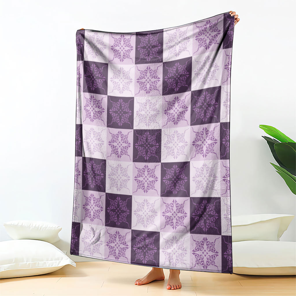 Lavender Manta Ray Hawaiian Quilt Motif Blanket