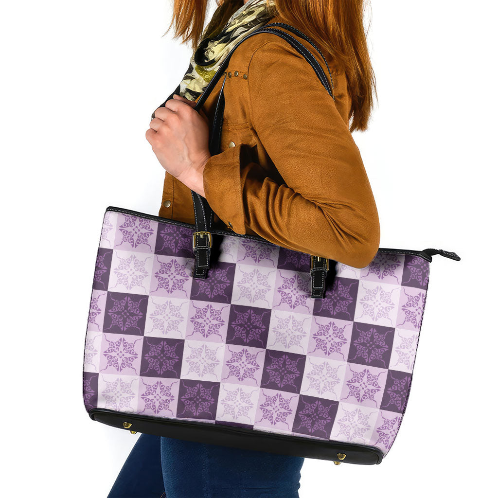 Lavender Manta Ray Hawaiian Quilt Motif Leather Tote Bag