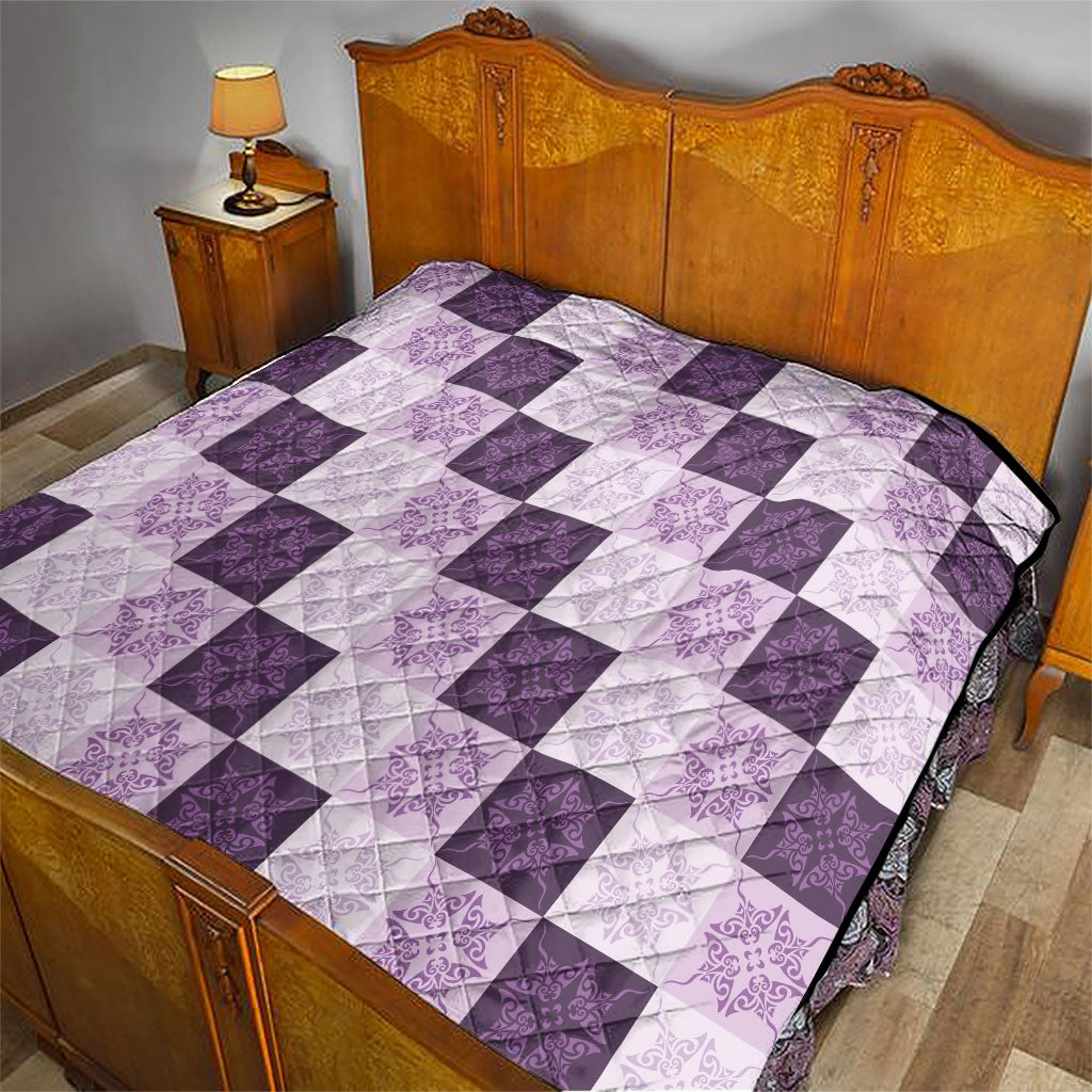 Lavender Manta Ray Hawaiian Quilt Motif Quilt