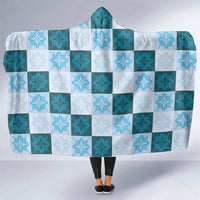 Cyan Manta Ray Hawaiian Quilt Motif Hooded Blanket