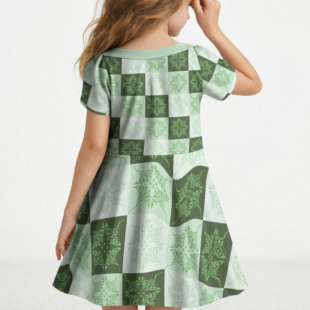 Sage Green Manta Ray Hawaiian Quilt Motif Kid Short Sleeve Dress