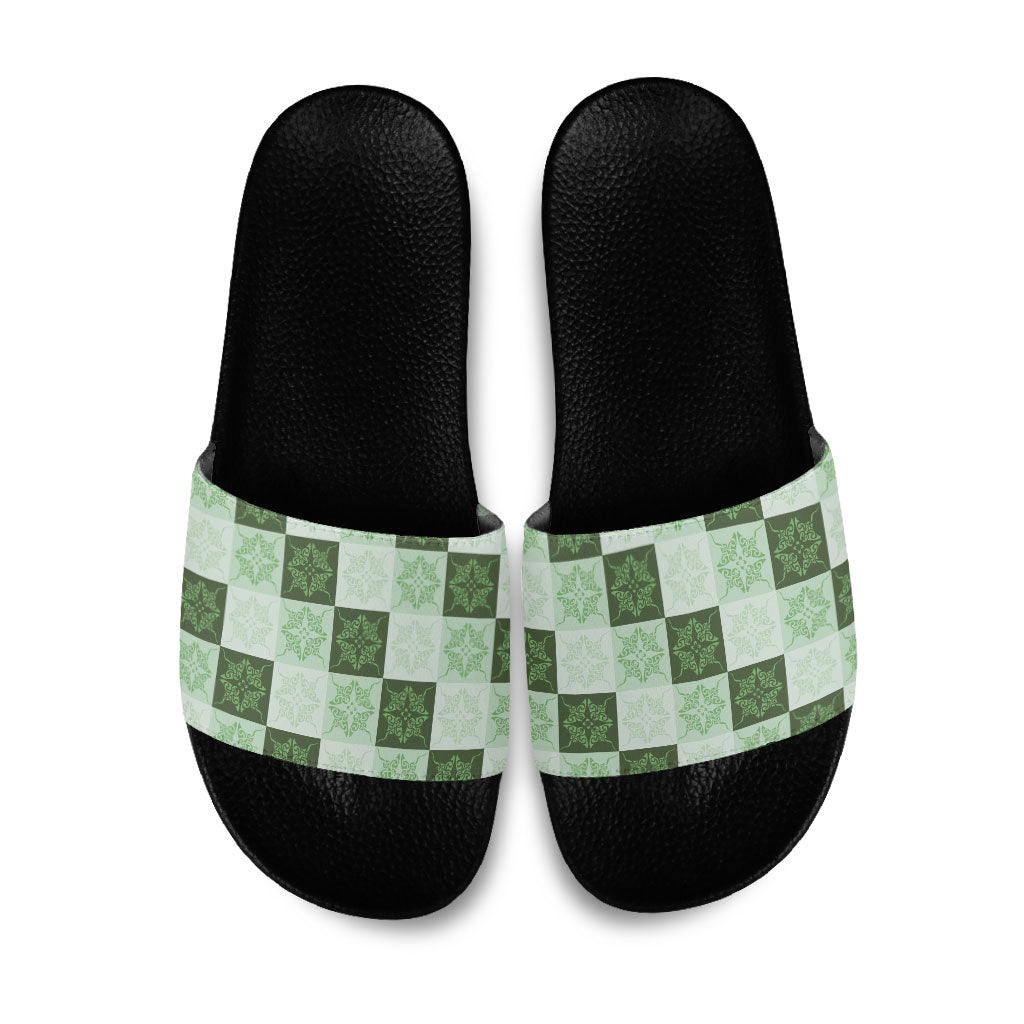 Sage Green Manta Ray Hawaiian Quilt Motif Slide Sandals