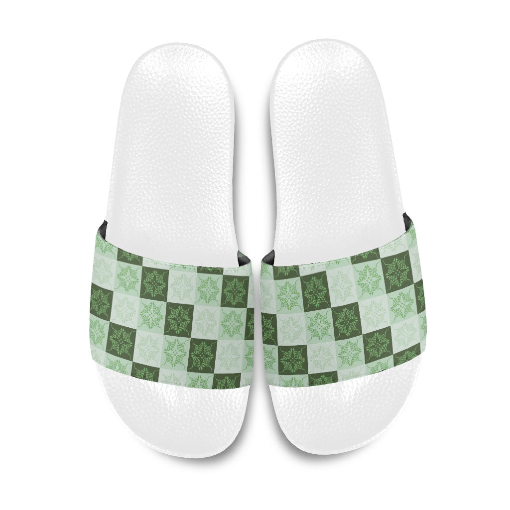 Sage Green Manta Ray Hawaiian Quilt Motif Slide Sandals