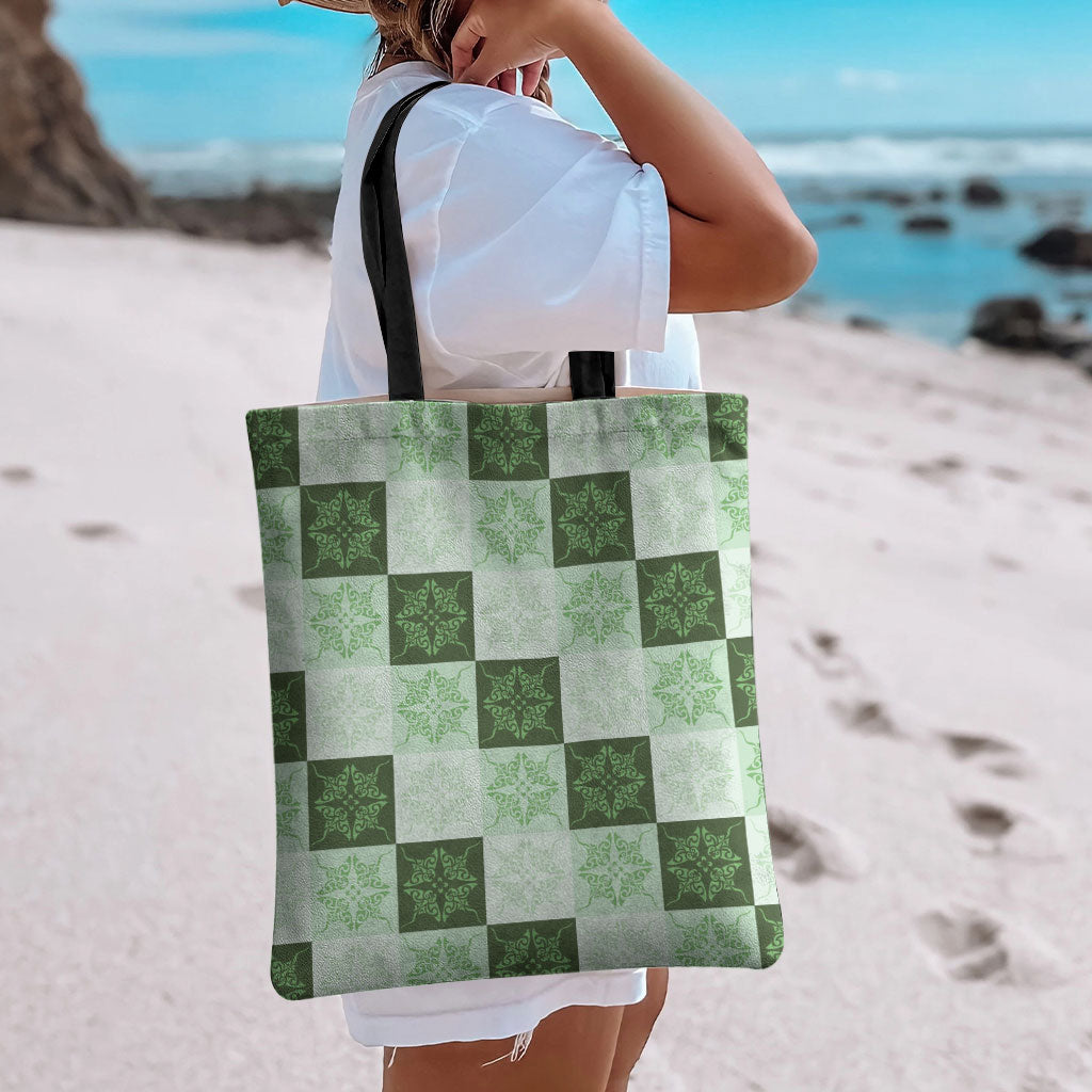 Sage Green Manta Ray Hawaiian Quilt Motif Tote Bag