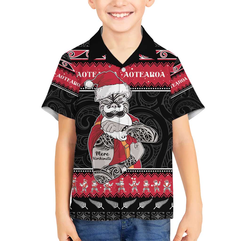 New Zealand Santa Tiki Christmas Family Matching Off Shoulder Short Dress and Hawaiian Shirt Meri Kirihimete LT05 Son's Shirt Black - Polynesian Pride