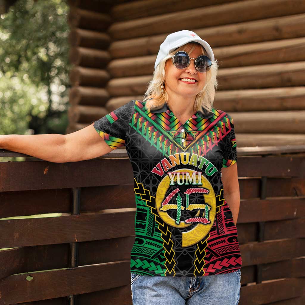 Vanuatu 45th Anniversary Independence Day Women Polo Shirt Melanesian Warrior With Sand Drawing Pattern LT05