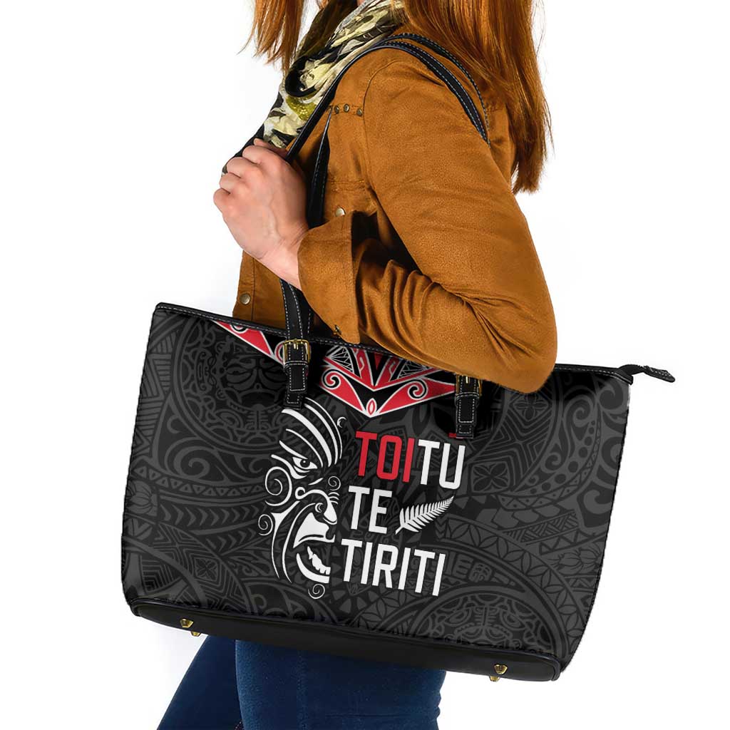 Aotearoa Toitu Te Tiriti Leather Tote Bag New Zealand Honour The Treaty LT05 Black - Polynesian Pride